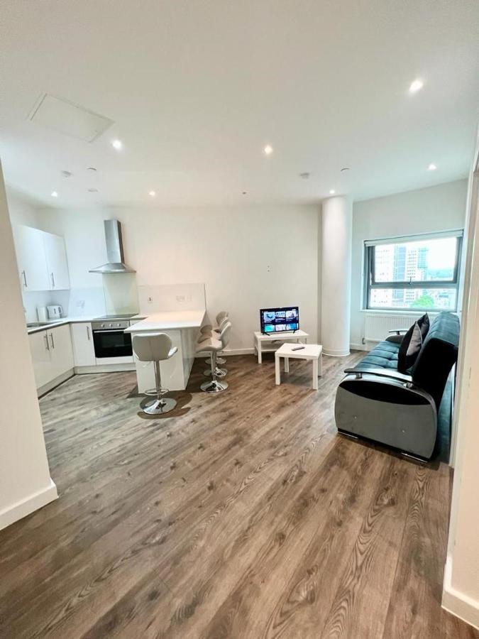 Immaculate Flat In West Croydon Apartment Luaran gambar